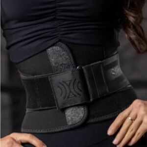 SLIMTUM Pro Gym SWEAT Waist Trainer Belt - Black USED
Very sturdy
Sz 3: 24-28 in